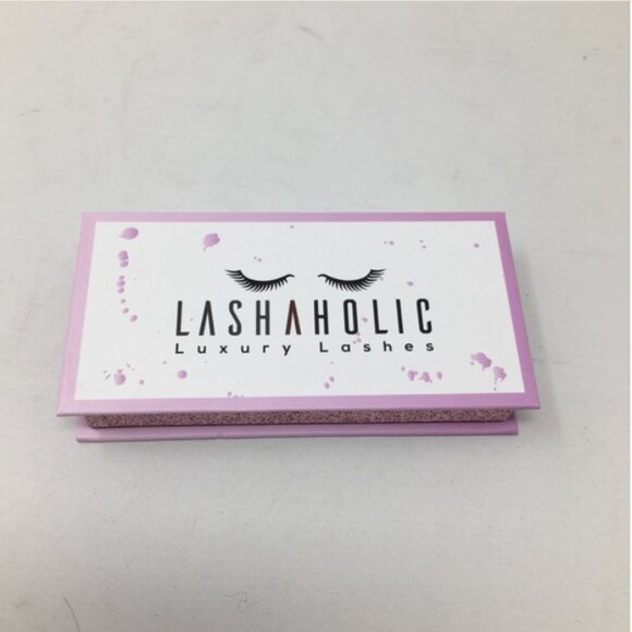 Lashaholic Luxury Lashes - Picture 2 of 3